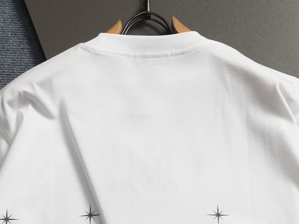 AMIRI MA Logo Gradient Starburst Print Crew Neck Short‑Sleeve T‑Shirt